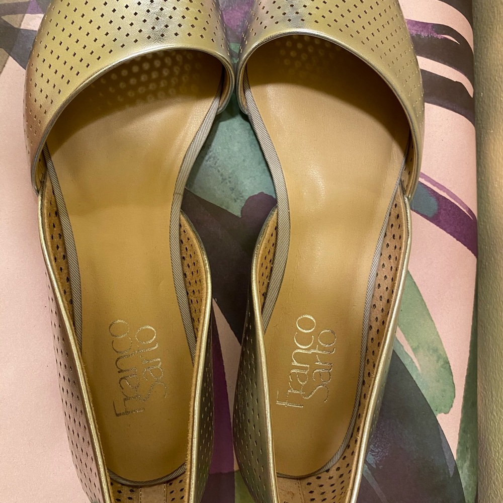 Final Price!  NWOT Franco Sarto Honey2  Silver Metallic Faux Leather Flats 7.5 - Picture 6 of 9
